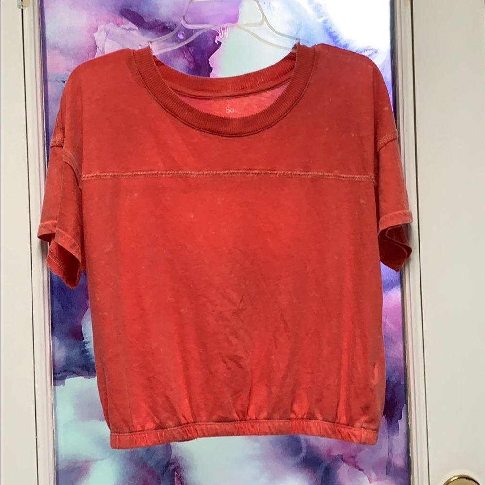 Cute and trendy short sleeve elastic bottom shirt